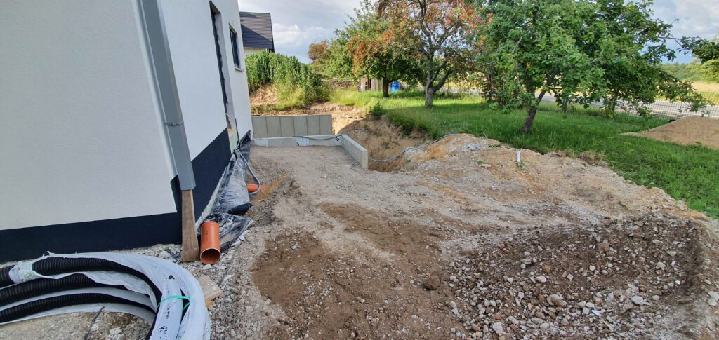 Neubau Außenanlage für ein Einfamilienhaus in Nörtershausen